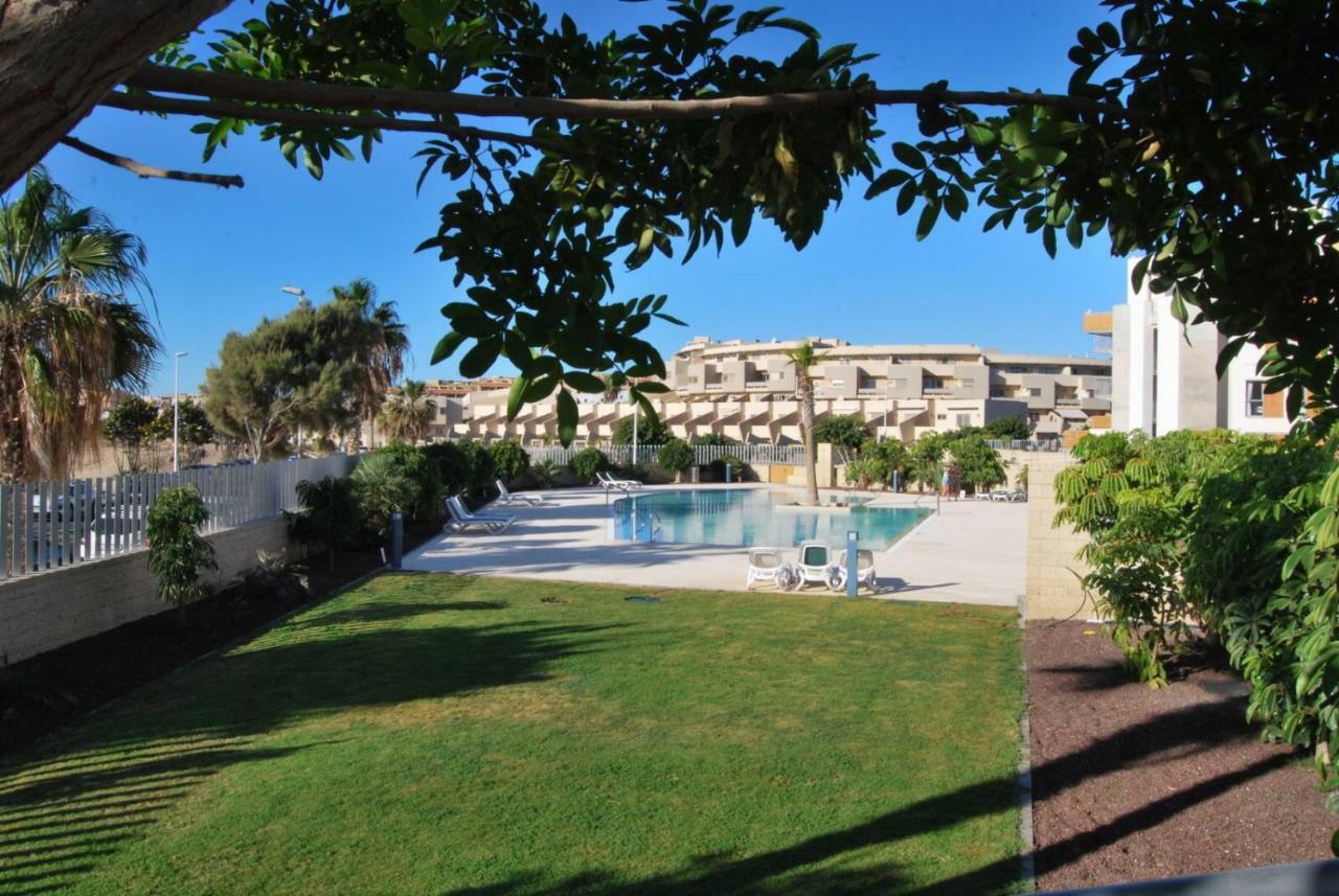 Luxury Beachfront Penthouse El Médano Kültér fotó